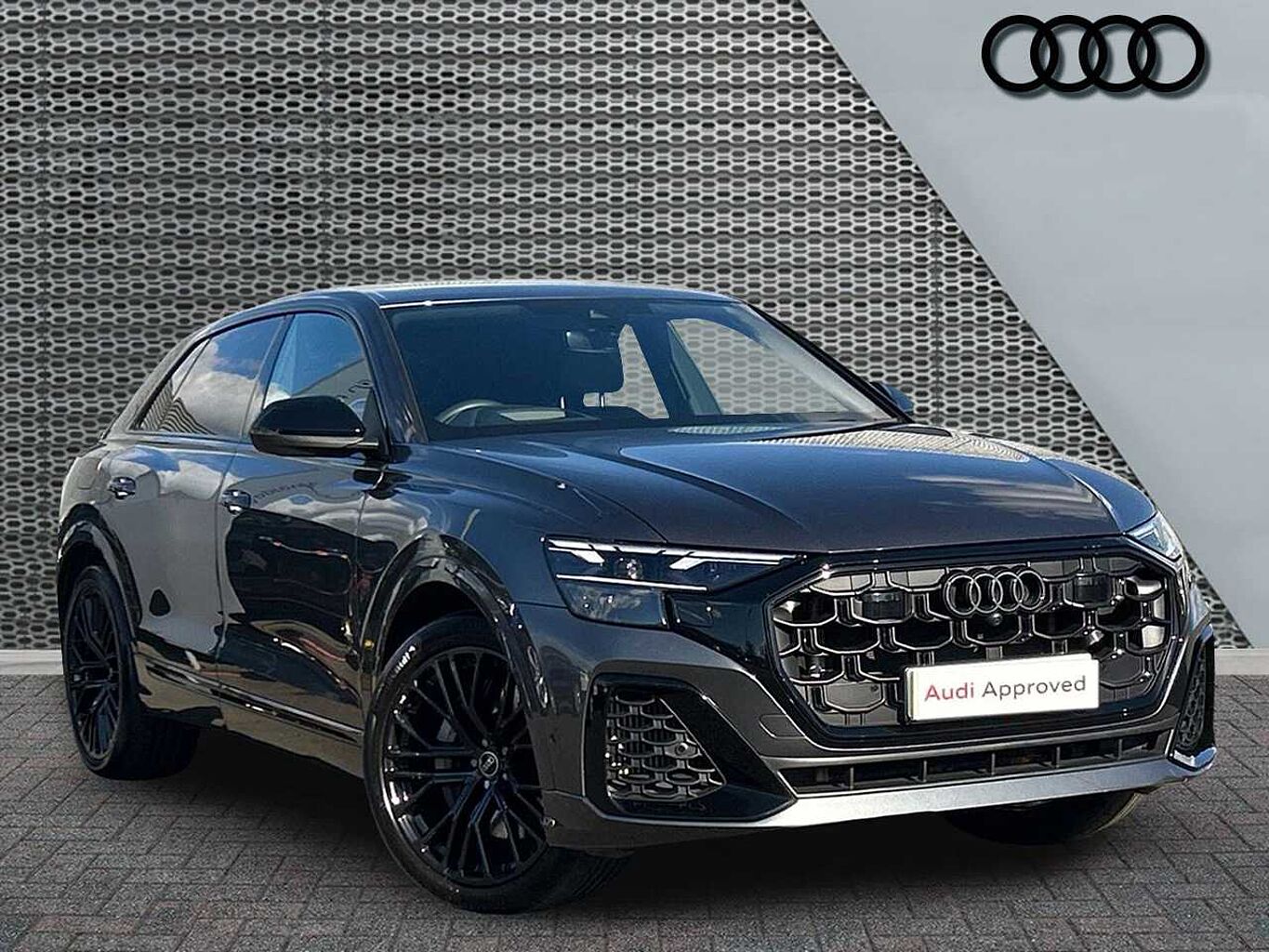 Main listing image - Audi Q8