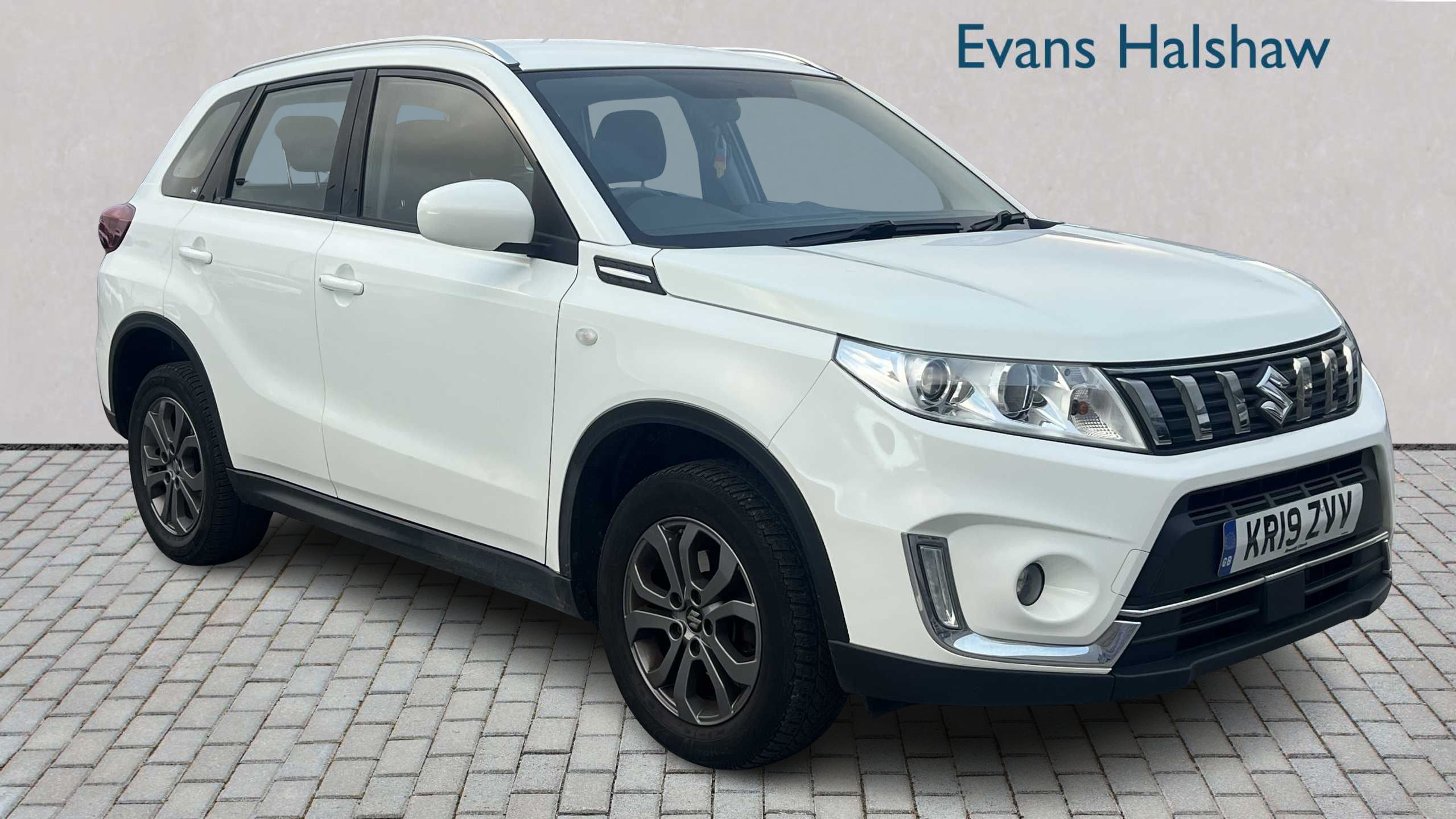 Main listing image - Suzuki Vitara