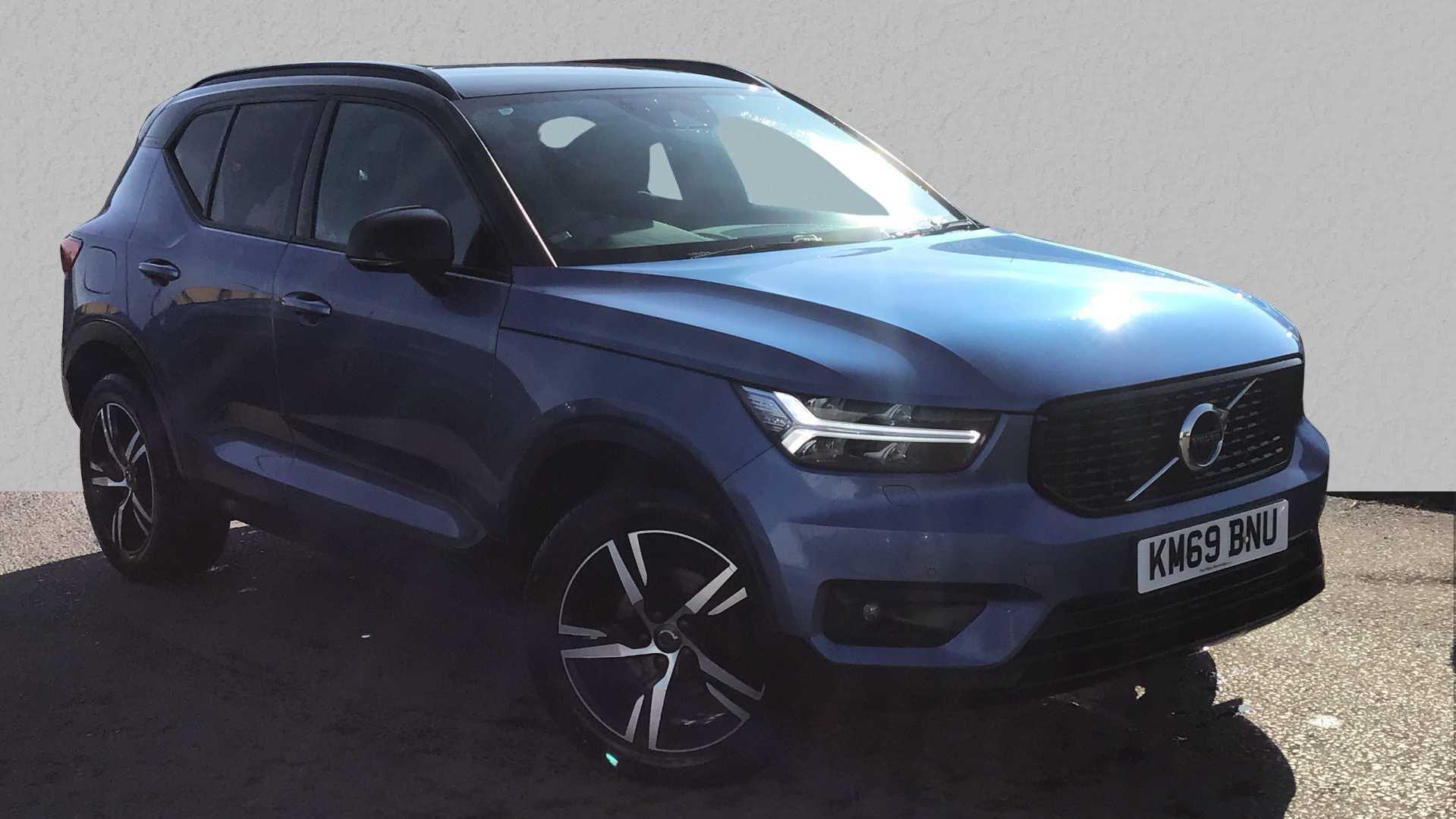 Main listing image - Volvo XC40