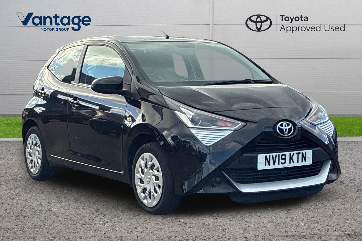 Main listing image - Toyota Aygo