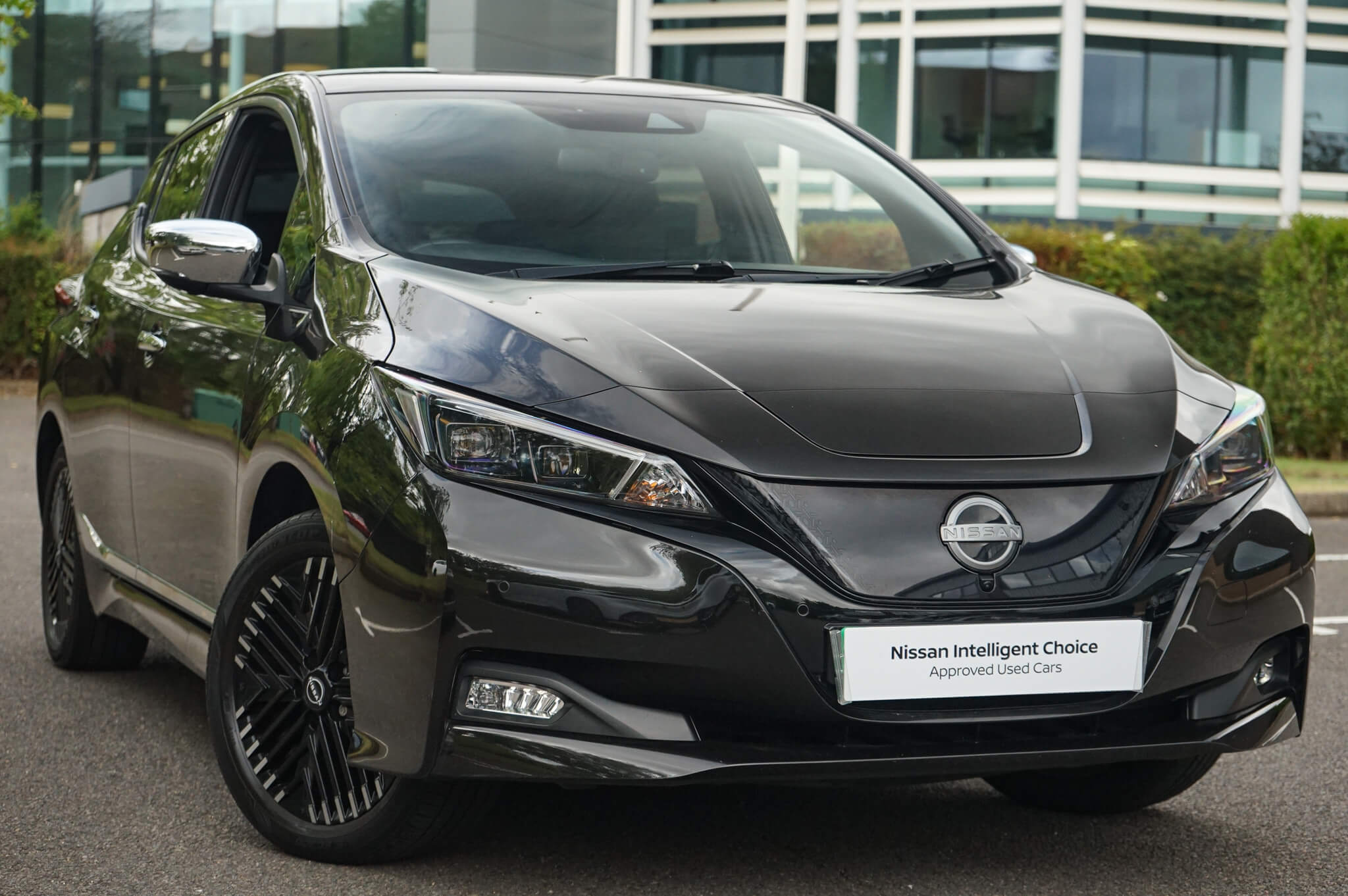 Main listing image - Nissan Leaf