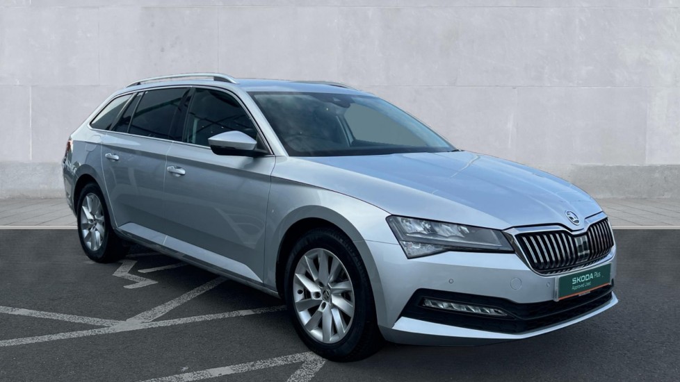 Main listing image - Skoda Superb Estate