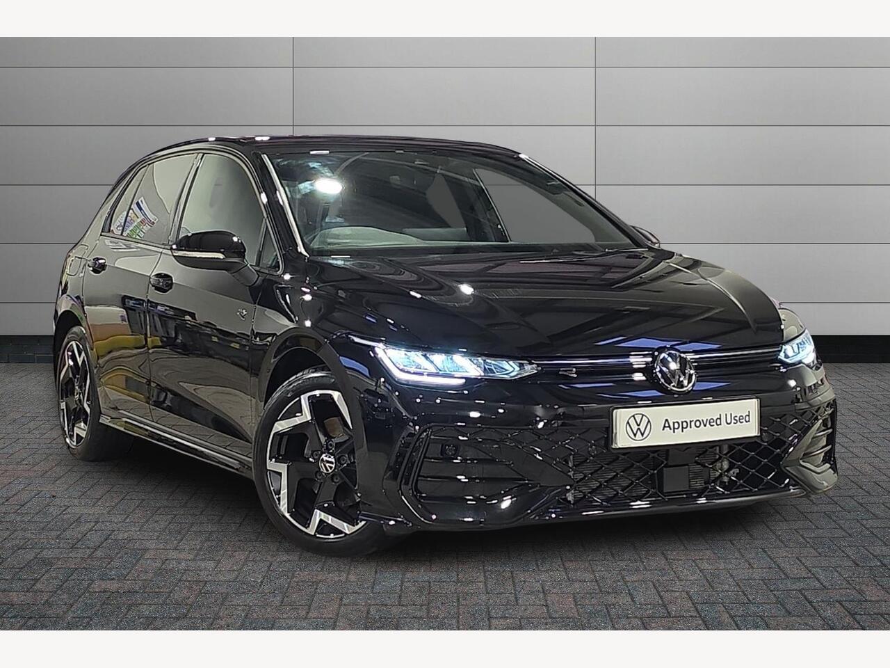 Main listing image - Volkswagen Golf