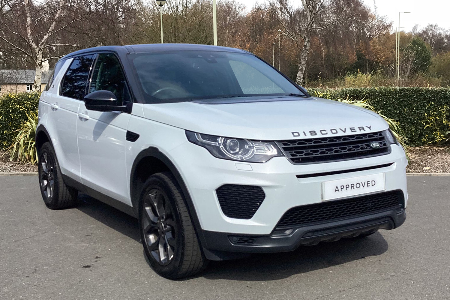 Main listing image - Land Rover Discovery Sport