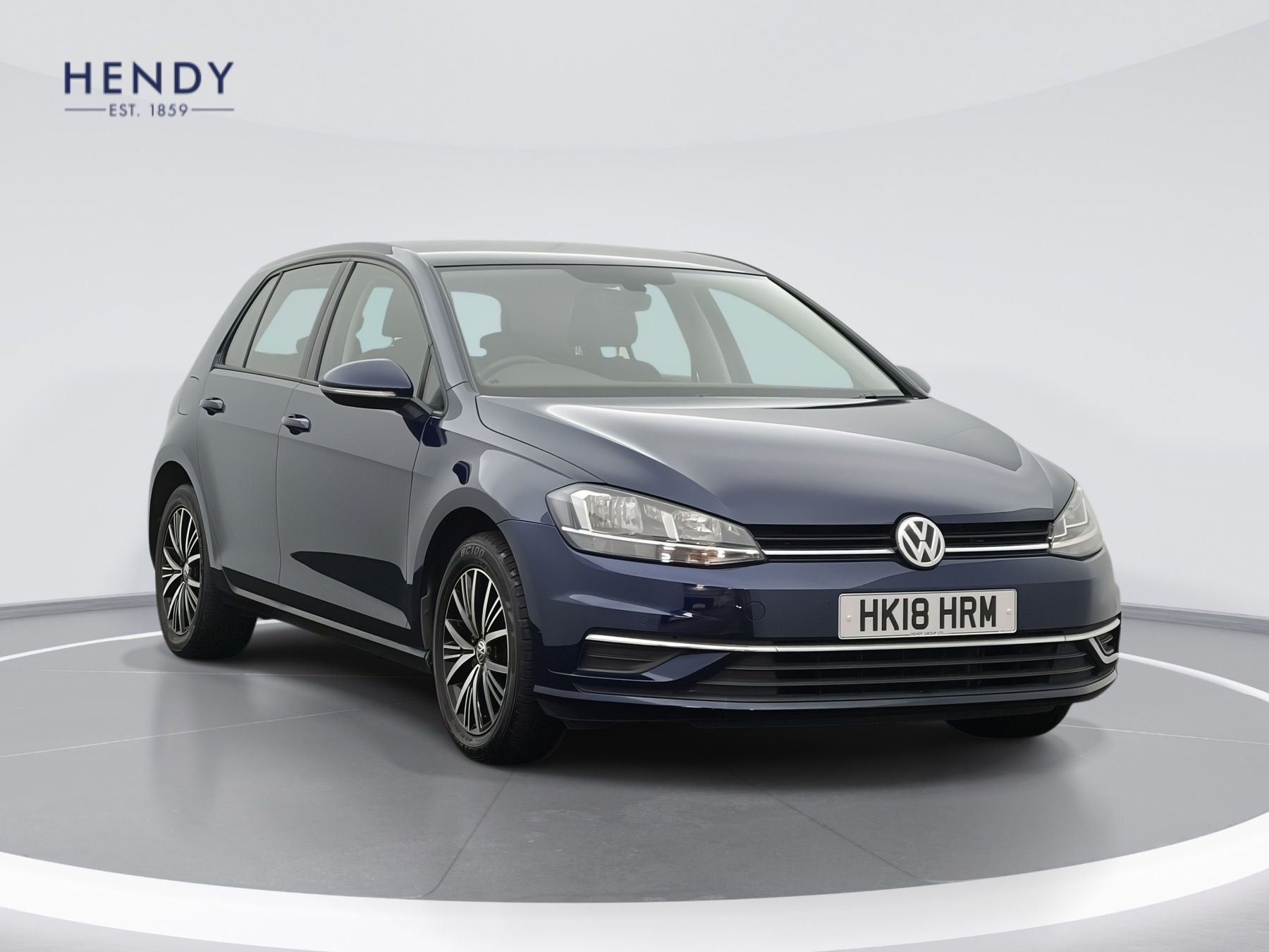 Main listing image - Volkswagen Golf
