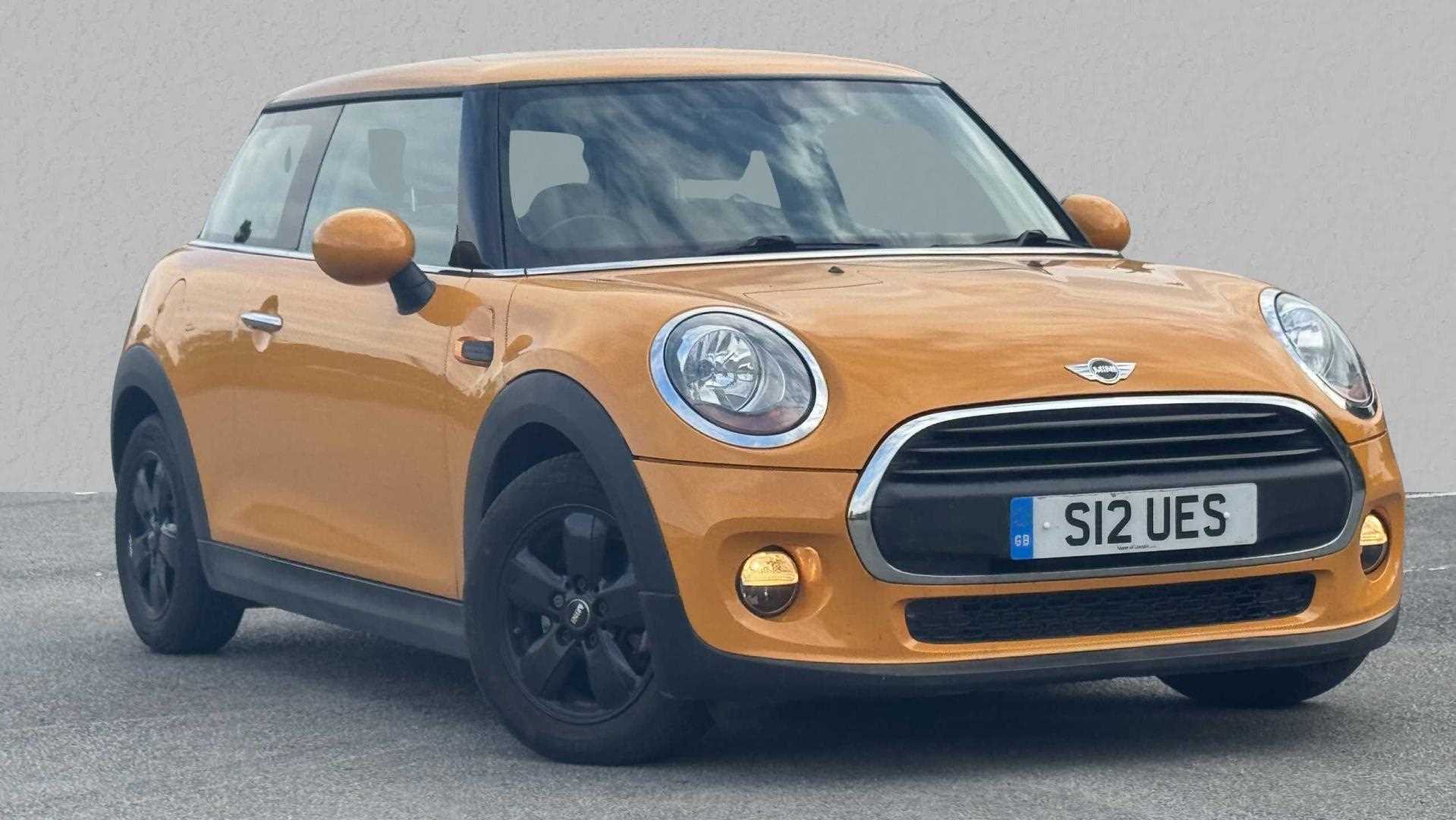 Main listing image - MINI Hatchback