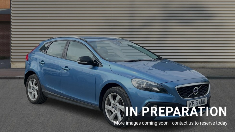 Main listing image - Volvo V40 Cross Country