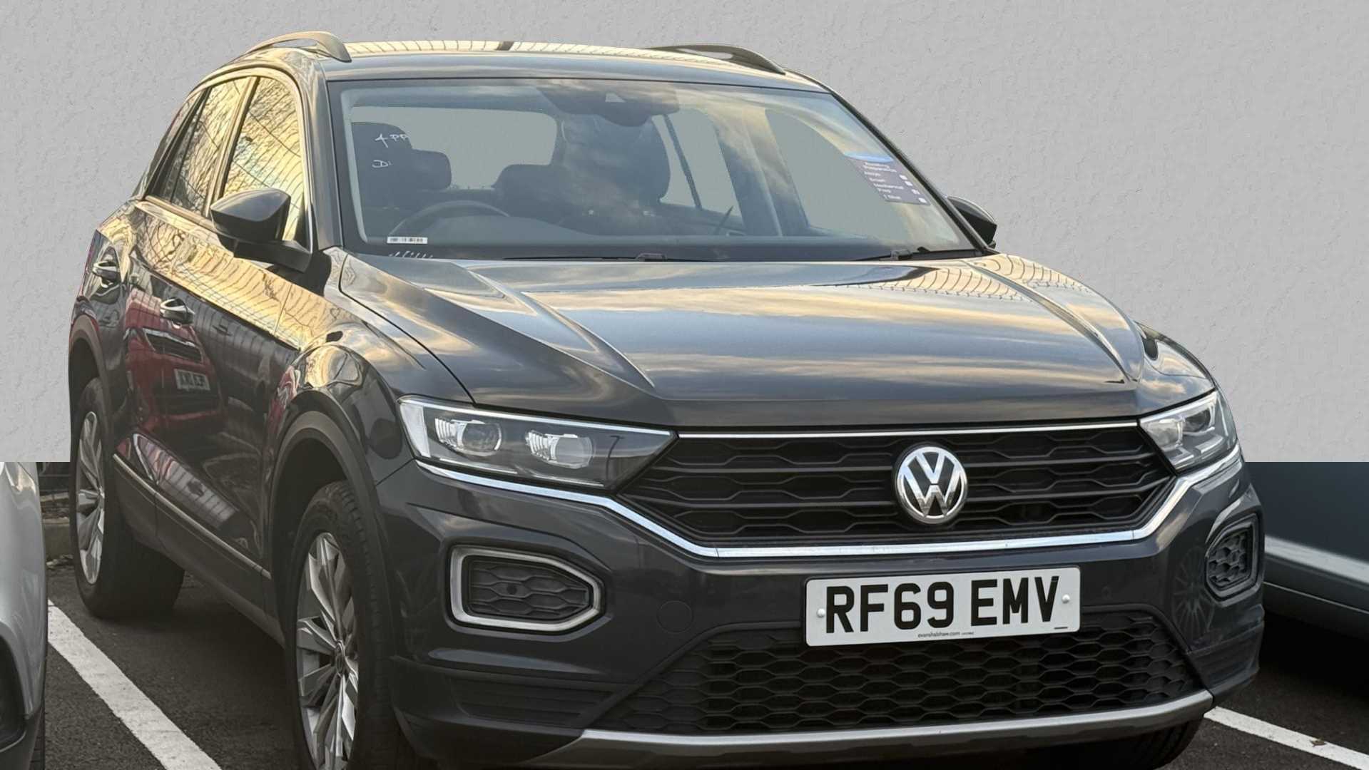 Main listing image - Volkswagen T-Roc