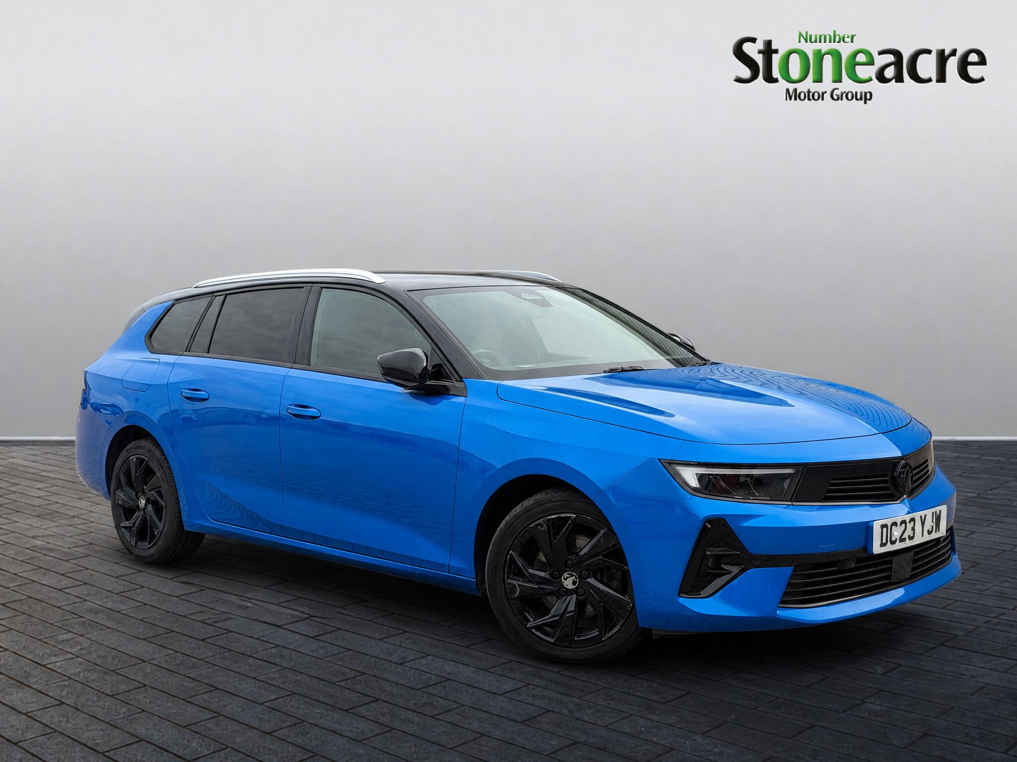 Main listing image - Vauxhall Astra
