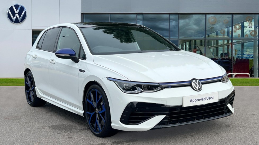 Main listing image - Volkswagen Golf R