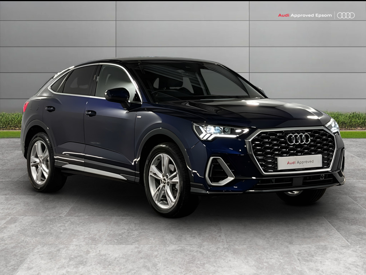 Main listing image - Audi Q3