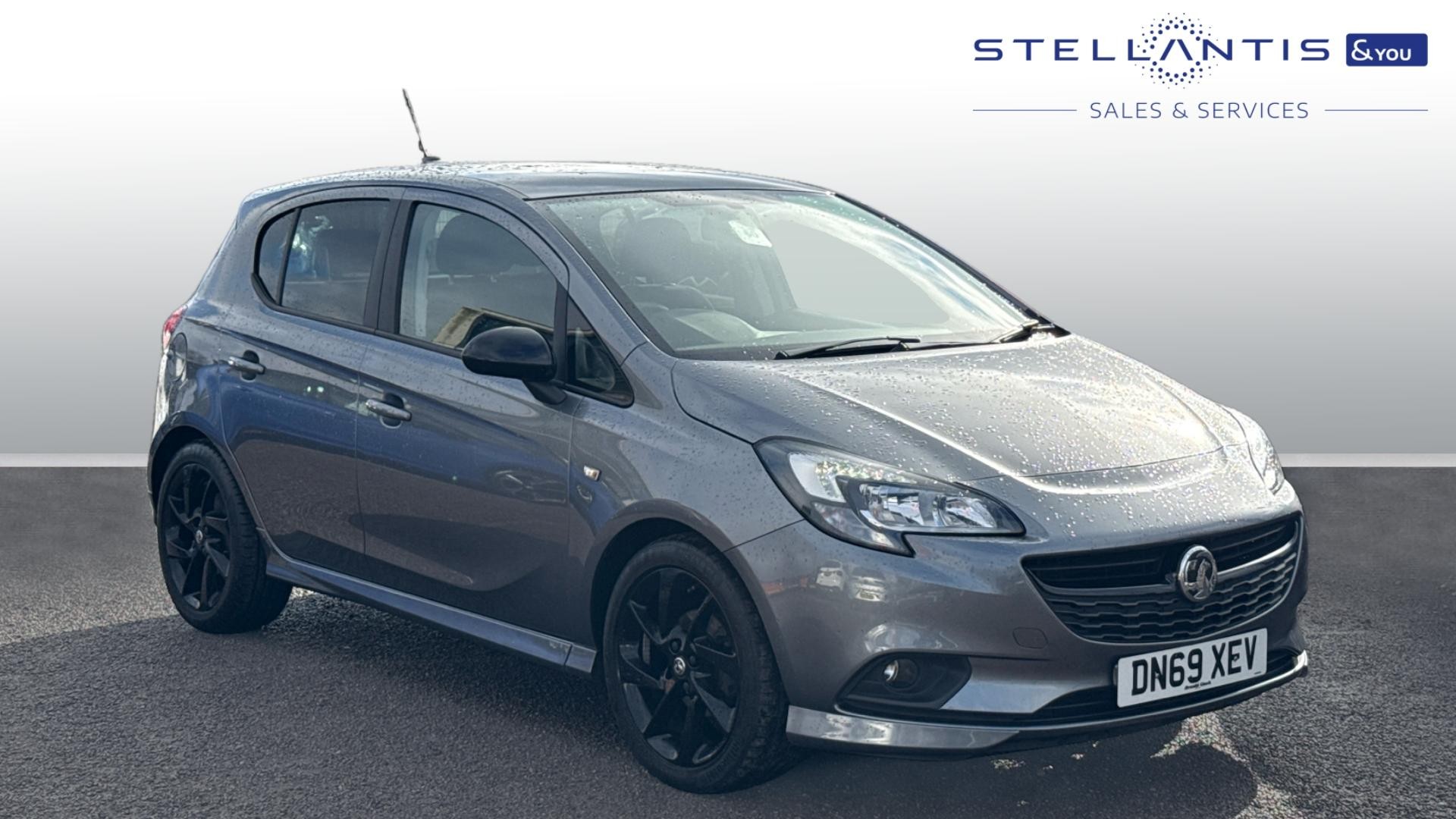 Main listing image - Vauxhall Corsa