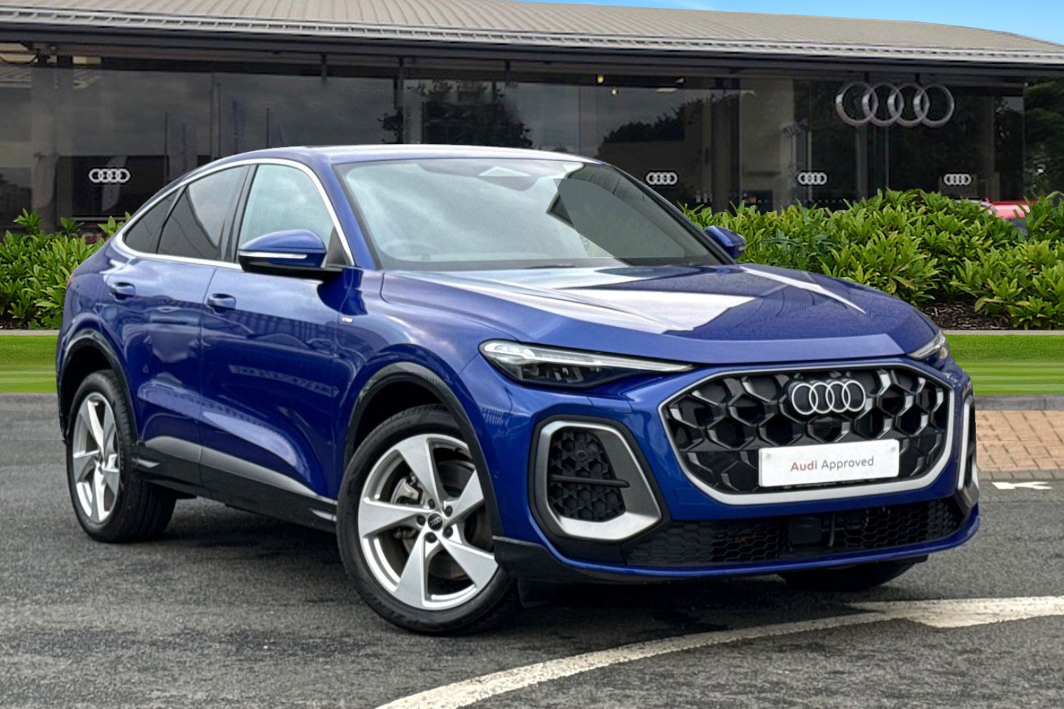 Main listing image - Audi Q5 Sportback