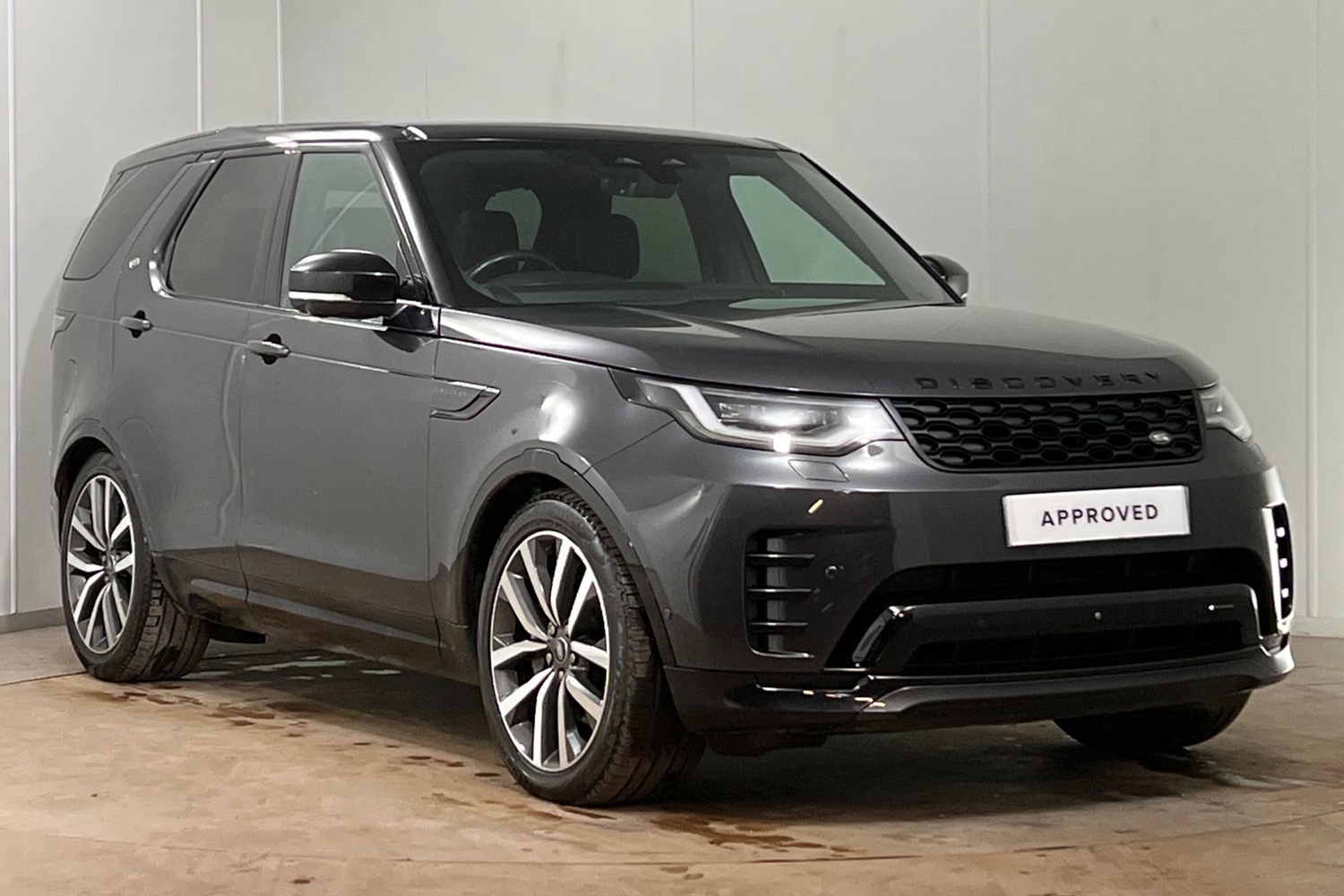Main listing image - Land Rover Discovery