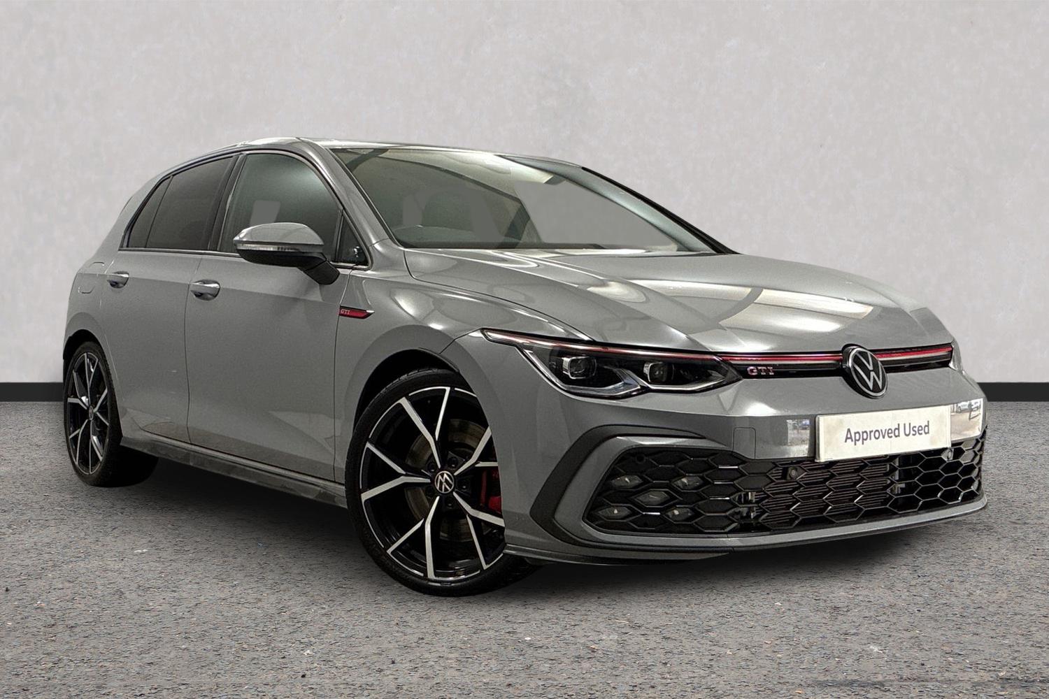 Main listing image - Volkswagen Golf