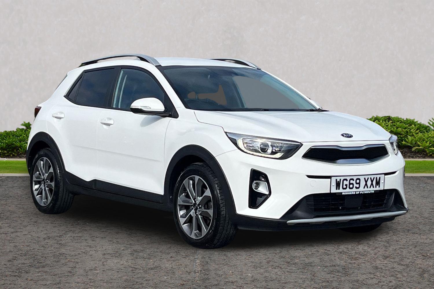 Main listing image - Kia Stonic