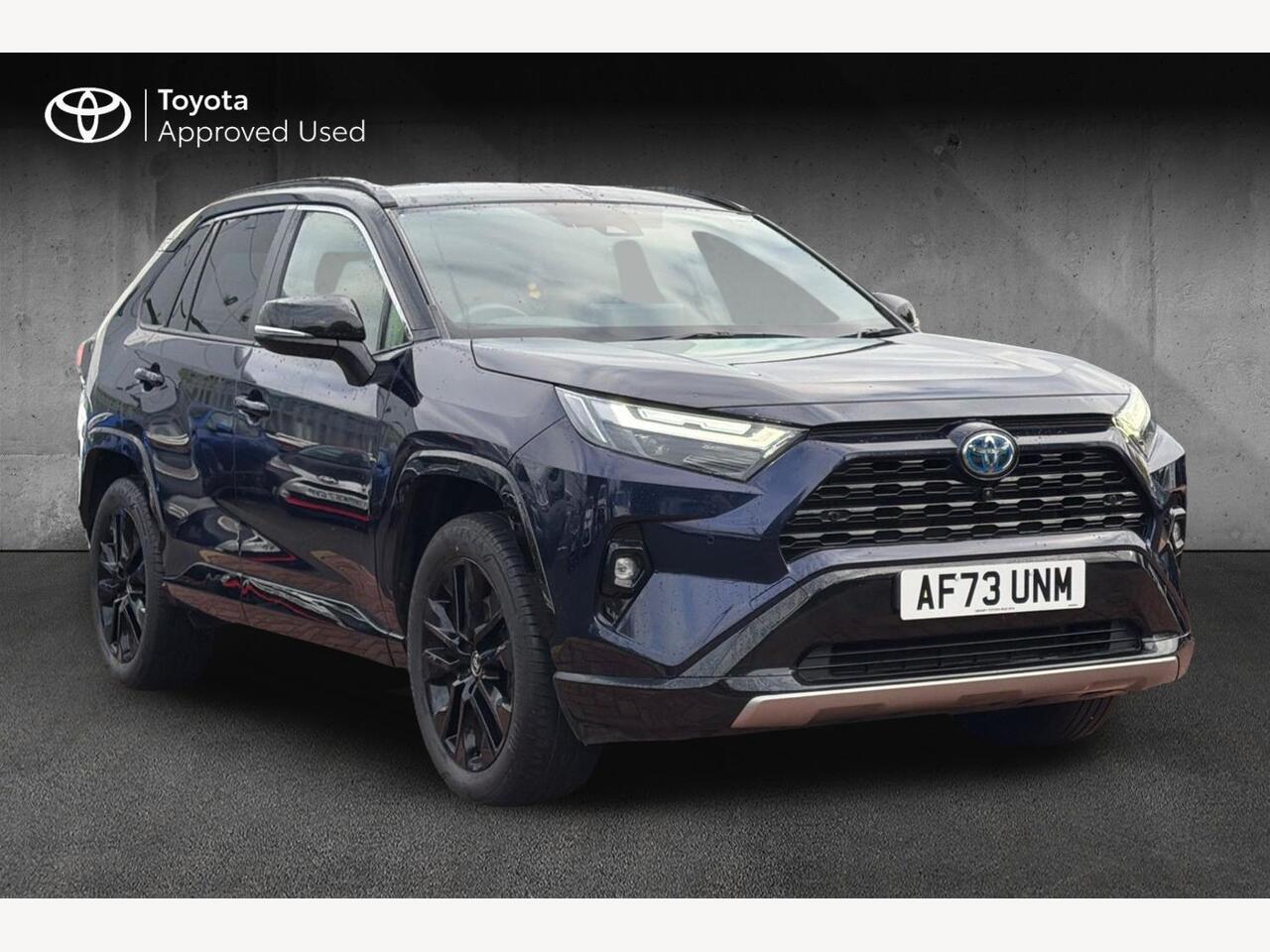 Main listing image - Toyota RAV4