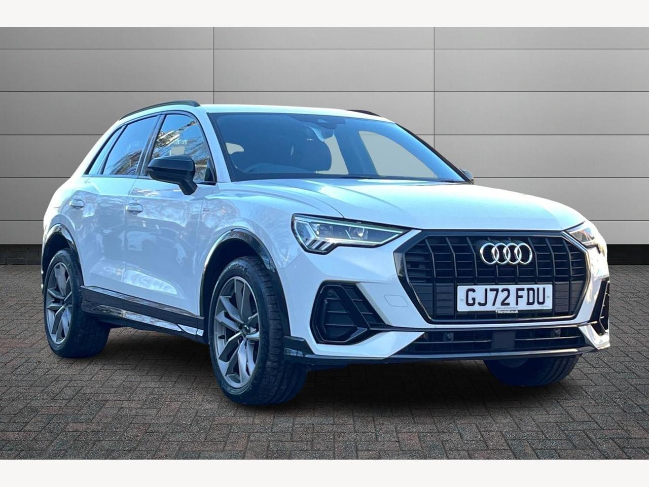 Main listing image - Audi Q3