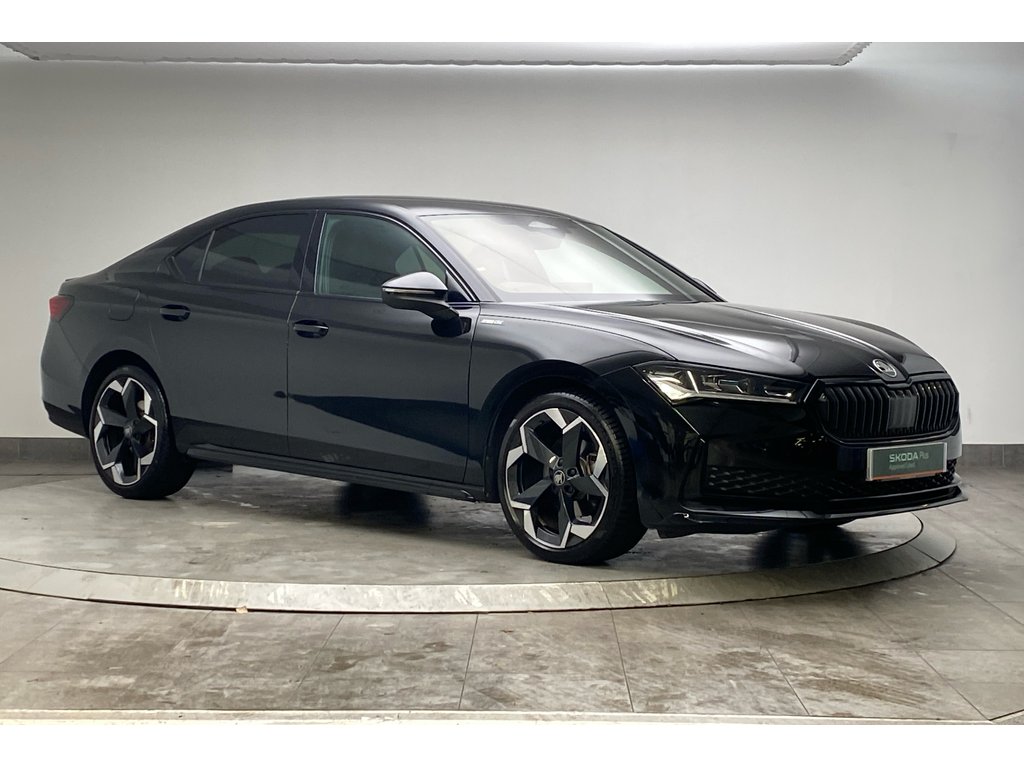 Main listing image - Skoda Superb