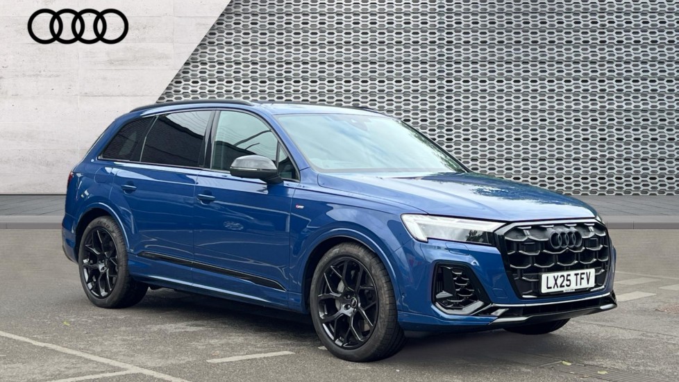 Main listing image - Audi Q7