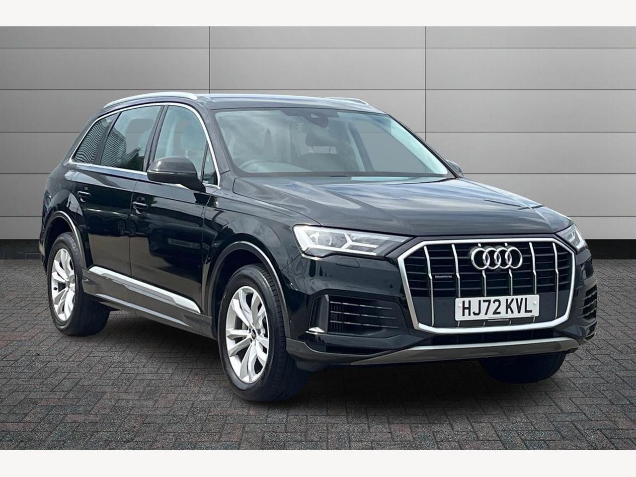 Main listing image - Audi Q7