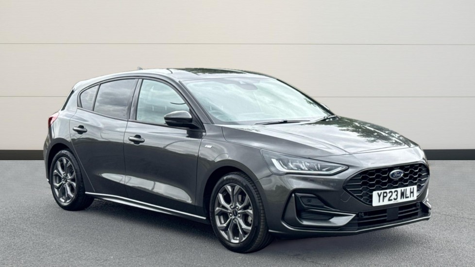 Main listing image - Ford Focus