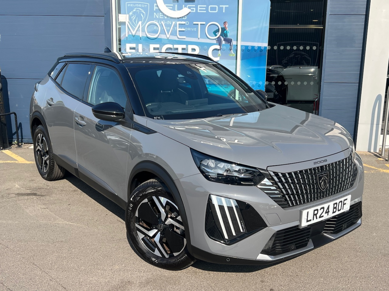 Main listing image - Peugeot 2008