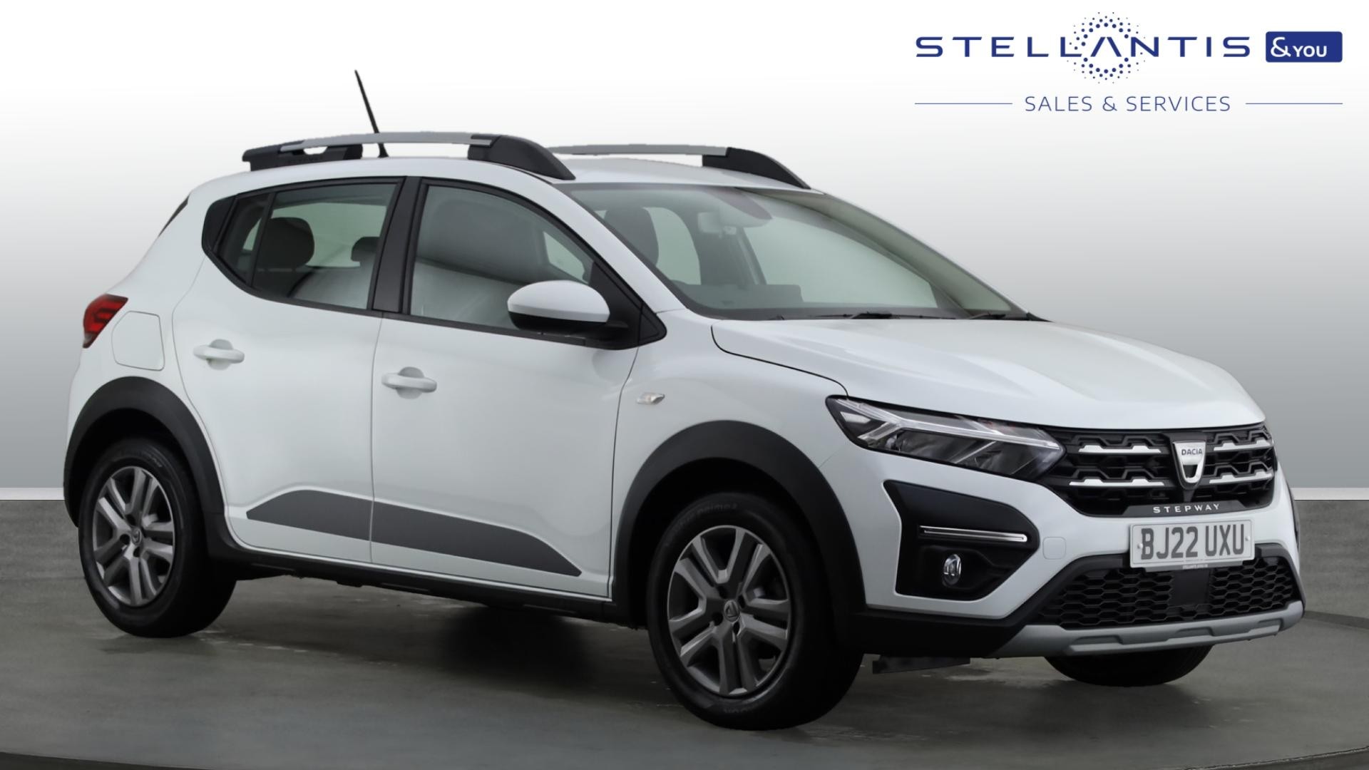 Main listing image - Dacia Sandero Stepway