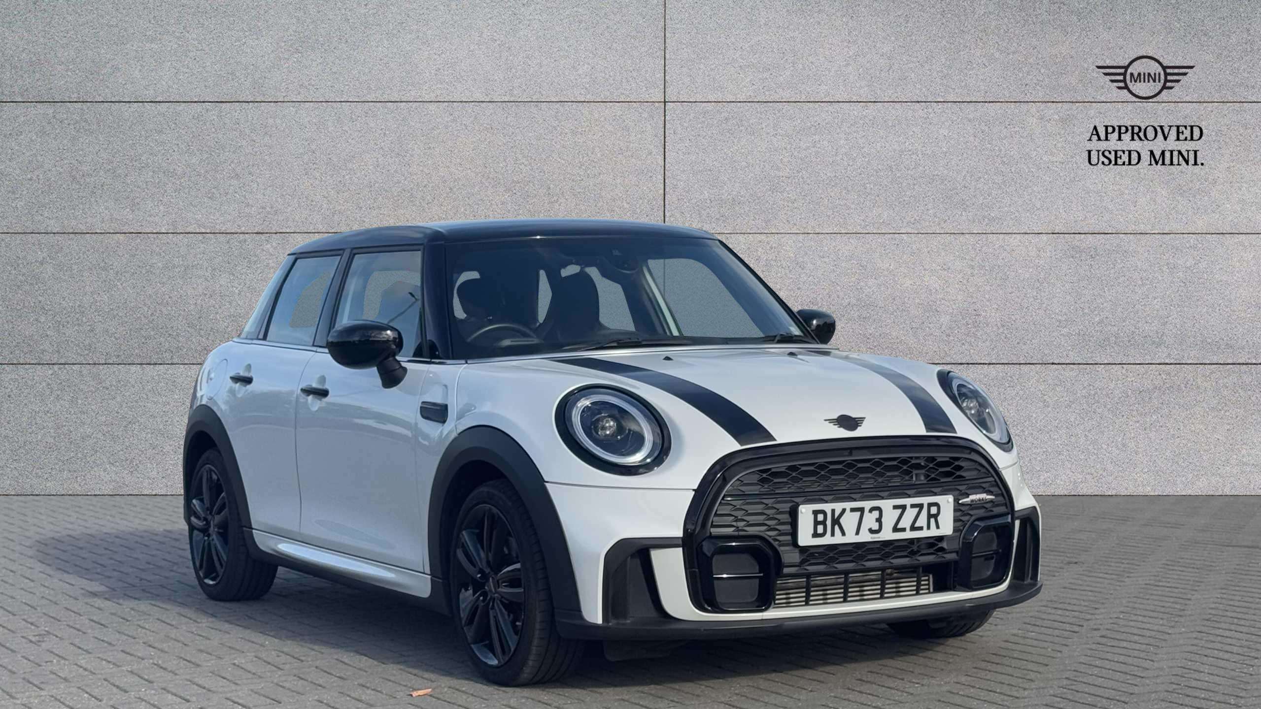 Main listing image - MINI Hatchback 5dr