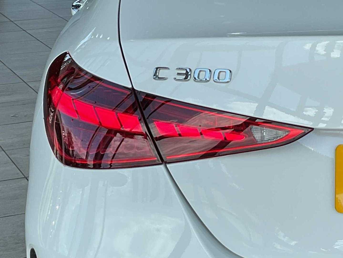 Main listing image - Mercedes-Benz C-Class