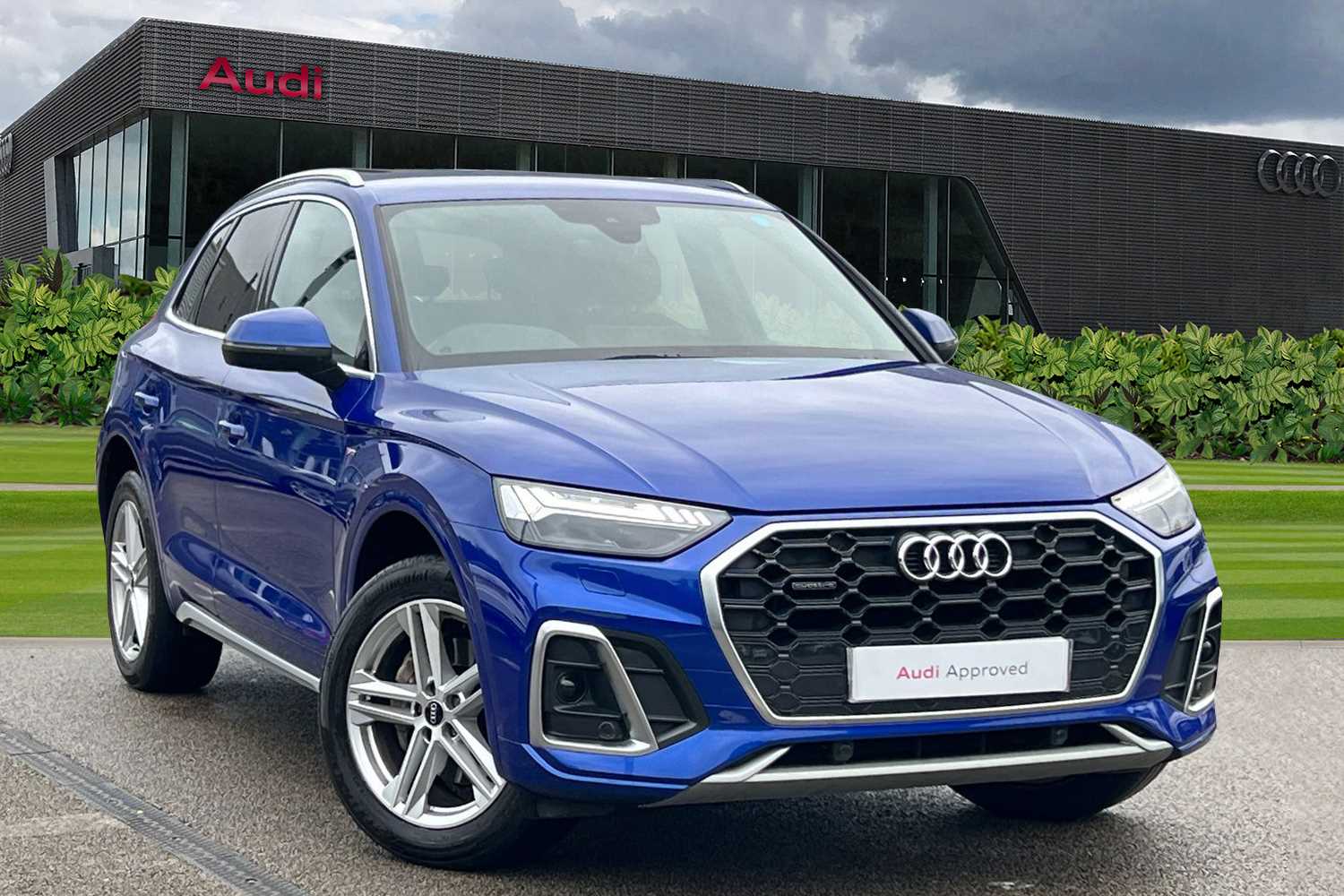 Main listing image - Audi Q5