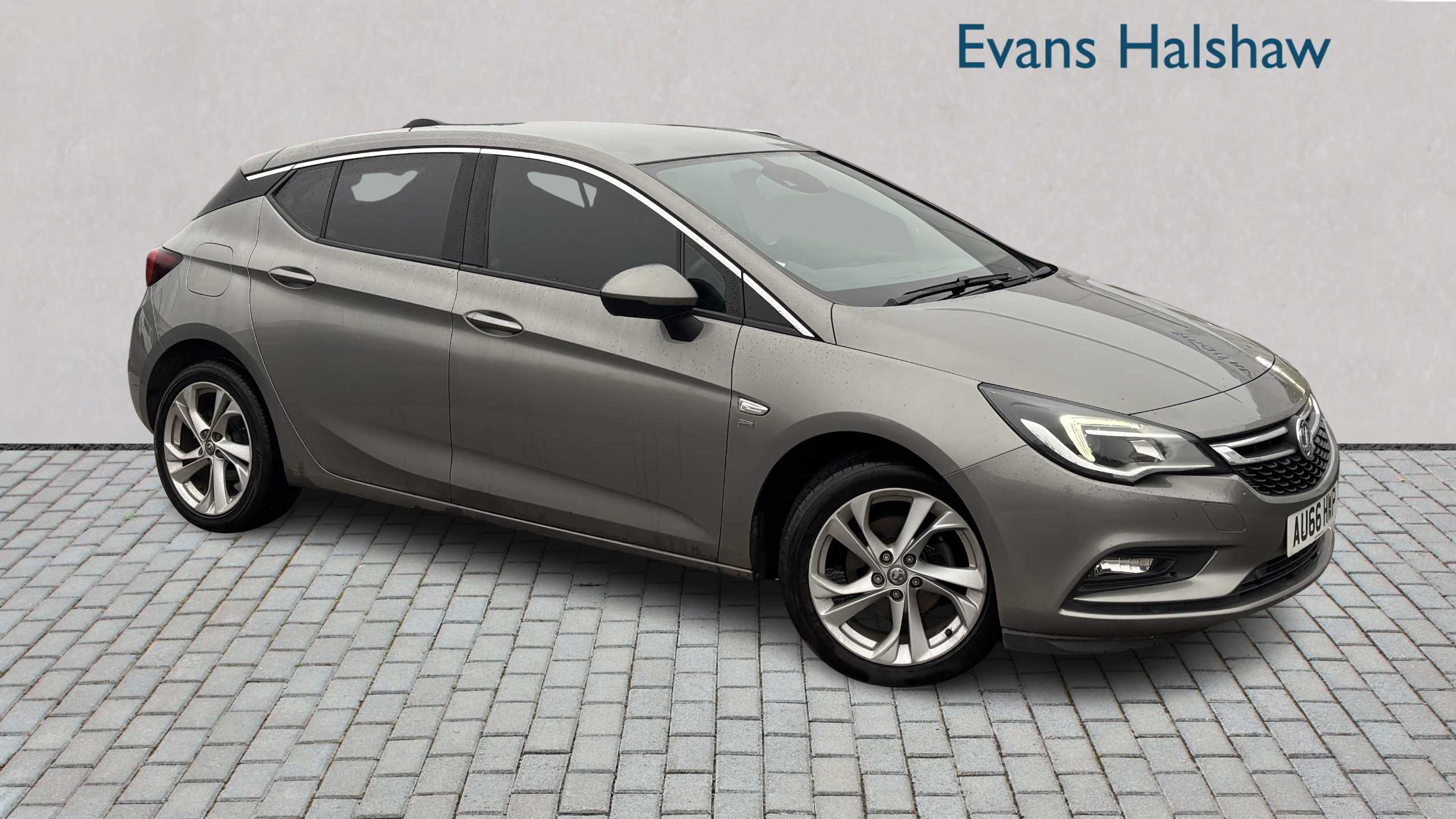 Main listing image - Vauxhall Astra