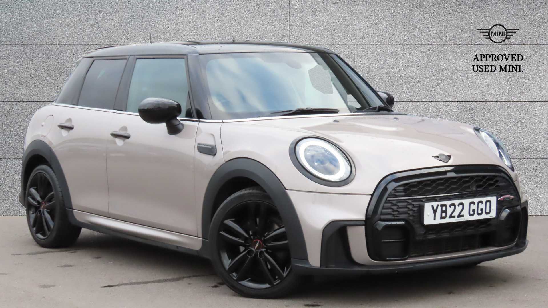 Main listing image - MINI Hatchback 5dr