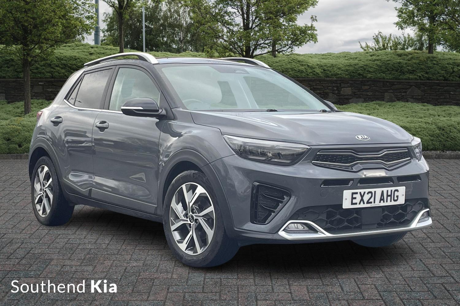 Main listing image - Kia Stonic