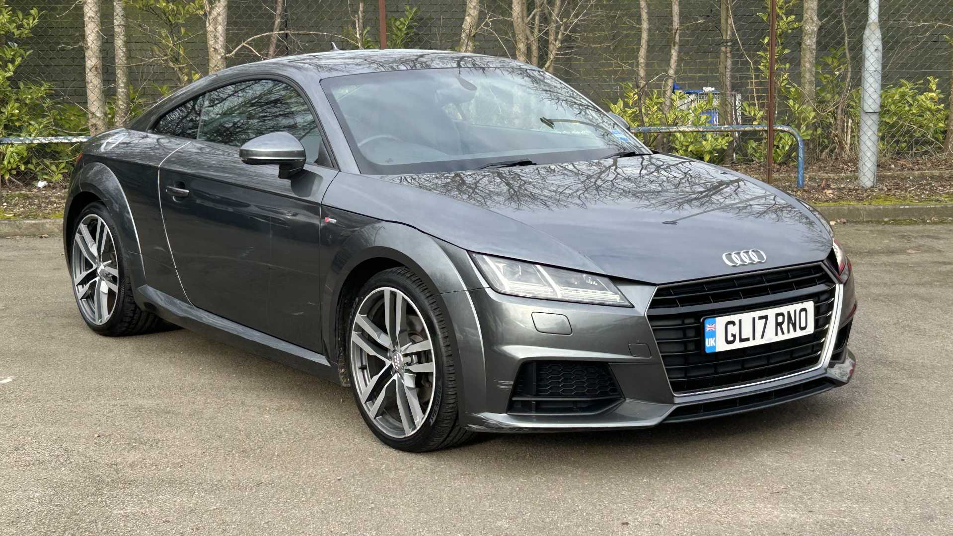 Main listing image - Audi TT