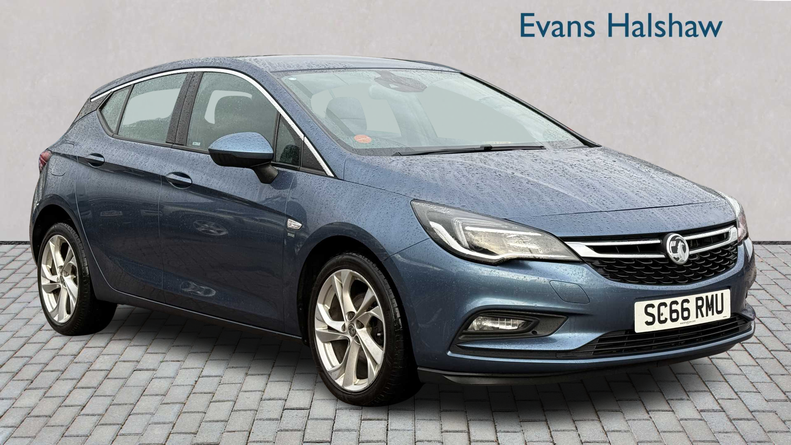 Main listing image - Vauxhall Astra