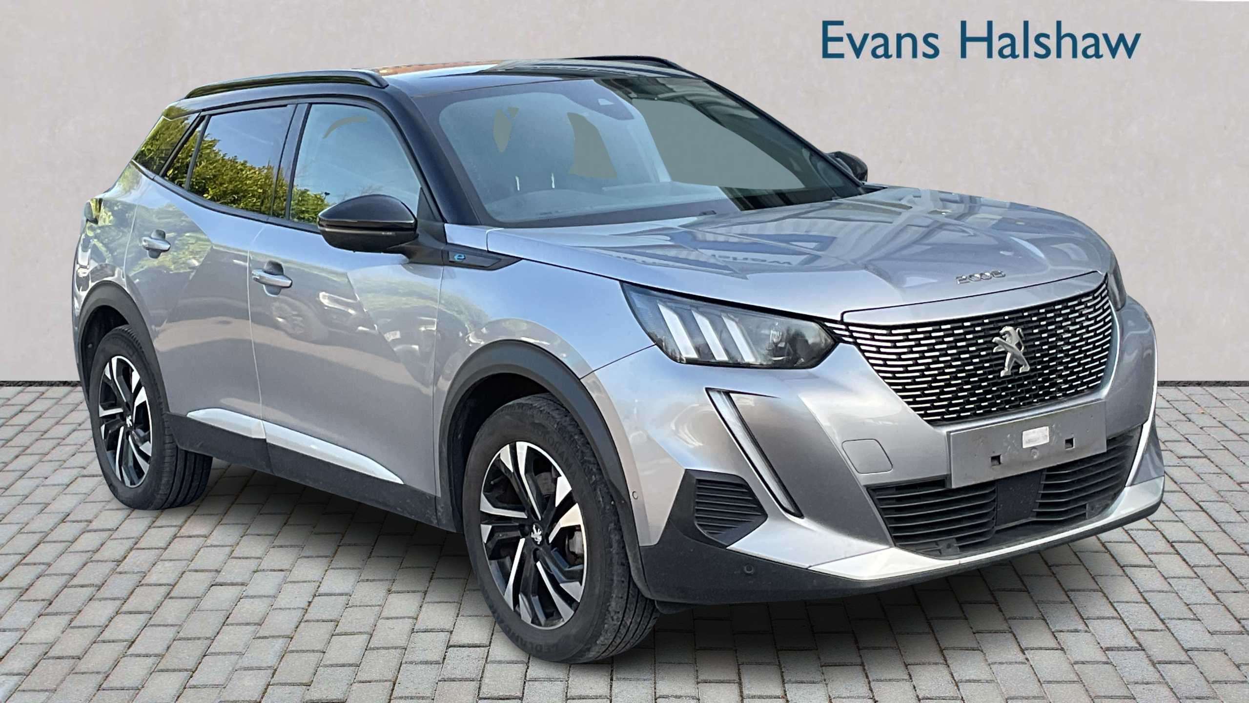 Main listing image - Peugeot e-2008