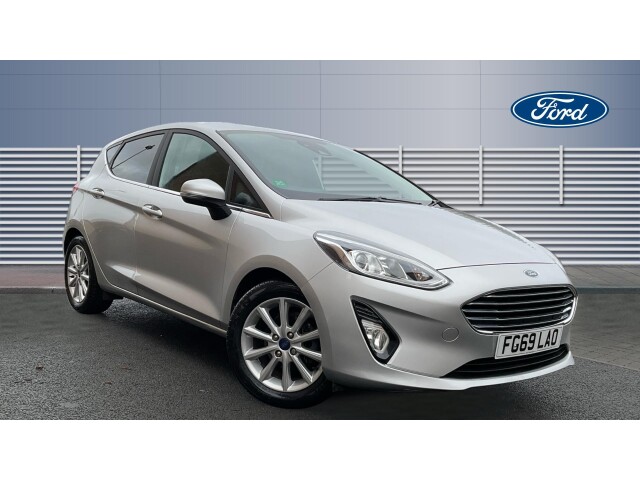 Main listing image - Ford Fiesta