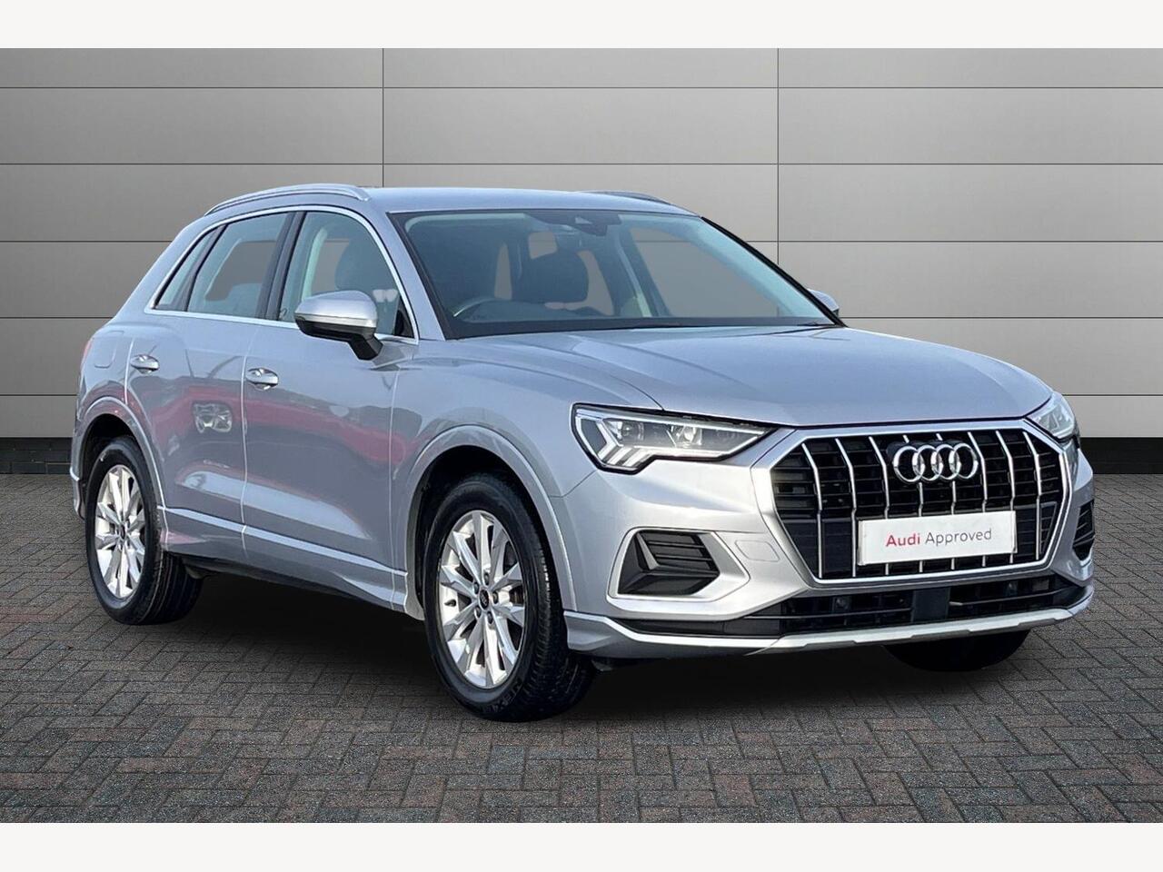 Main listing image - Audi Q3