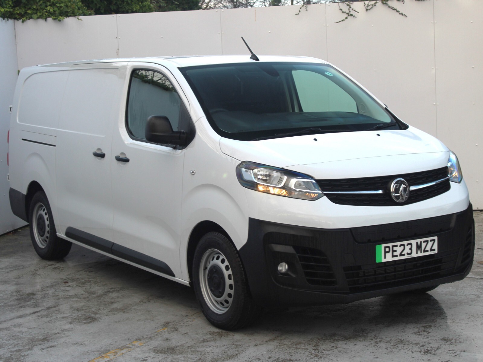 Main listing image - Vauxhall Vivaro-e