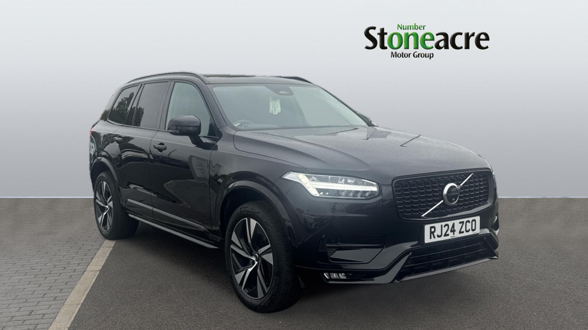 Main listing image - Volvo XC90