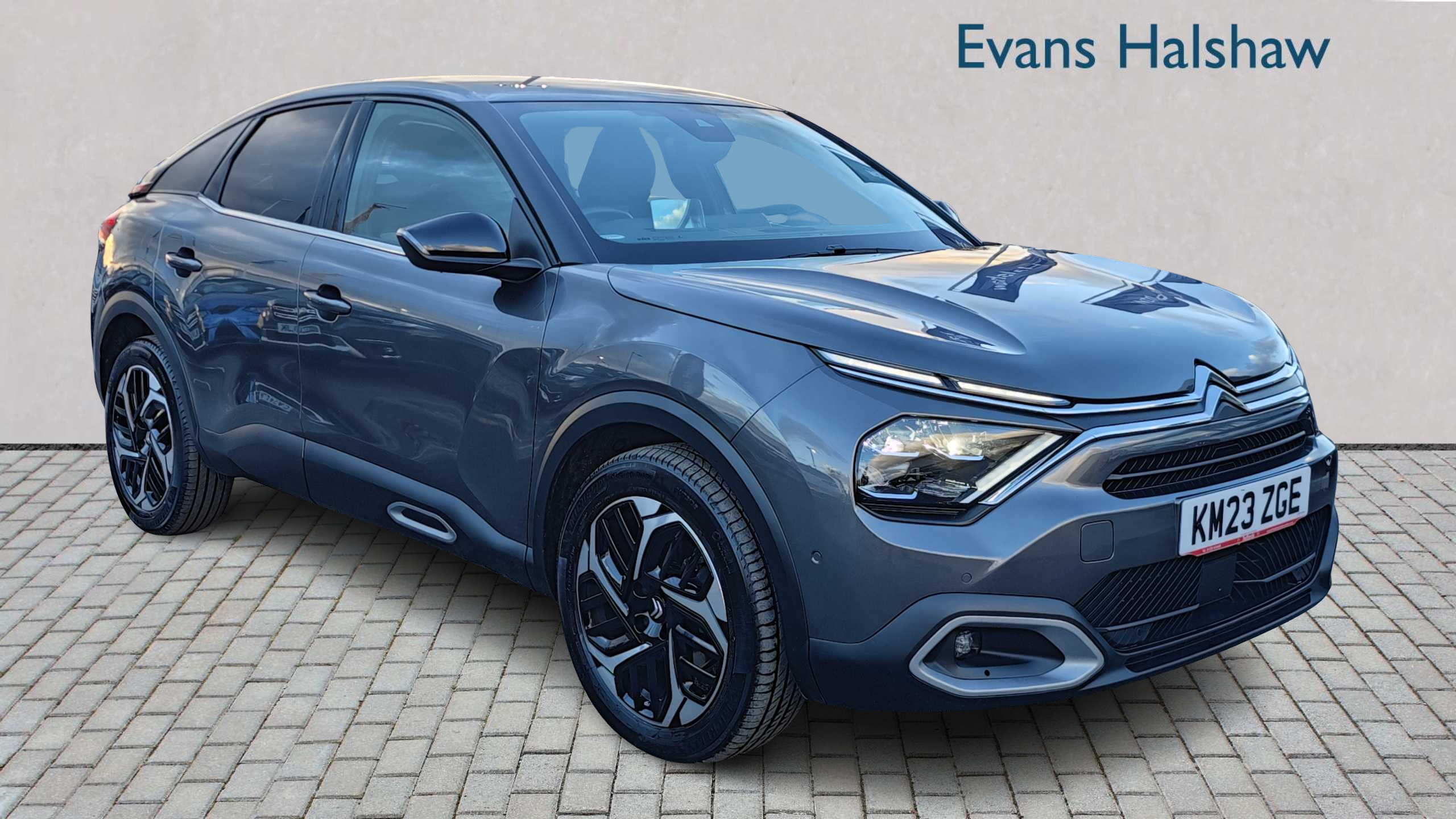 Main listing image - Citroen C4