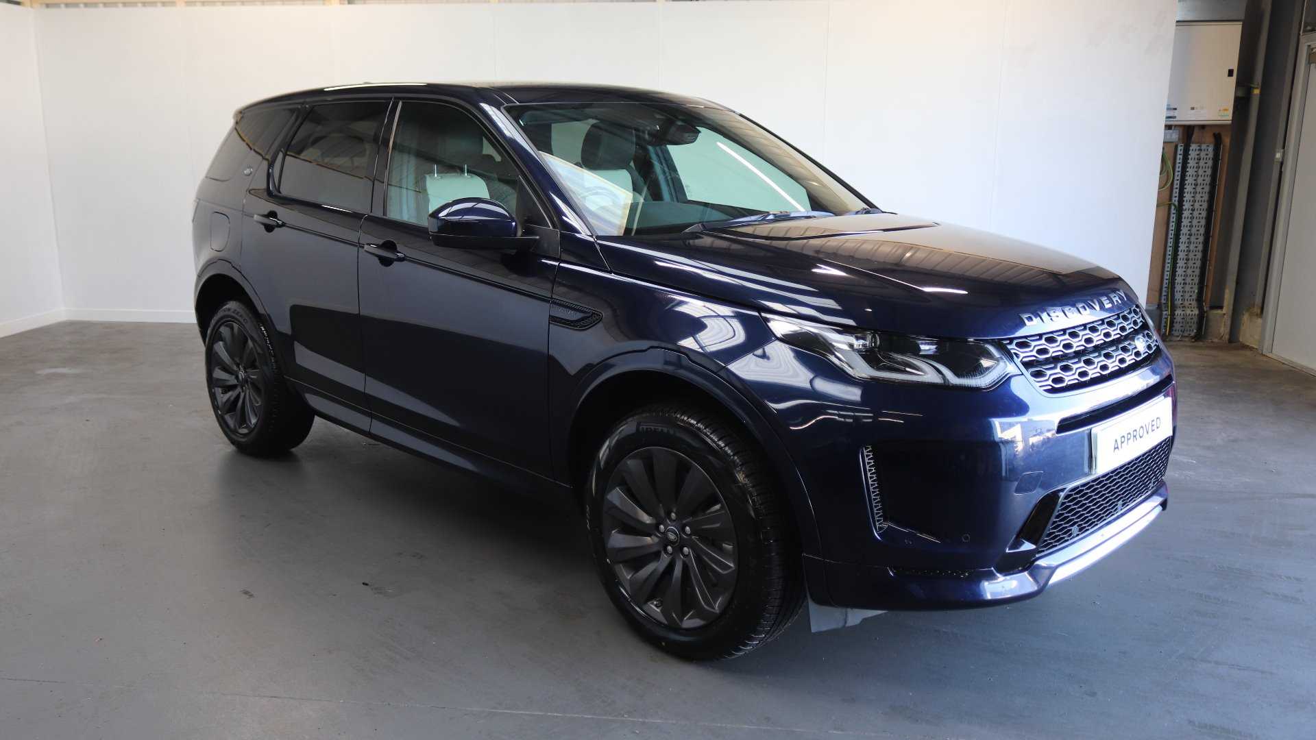 Main listing image - Land Rover Discovery Sport