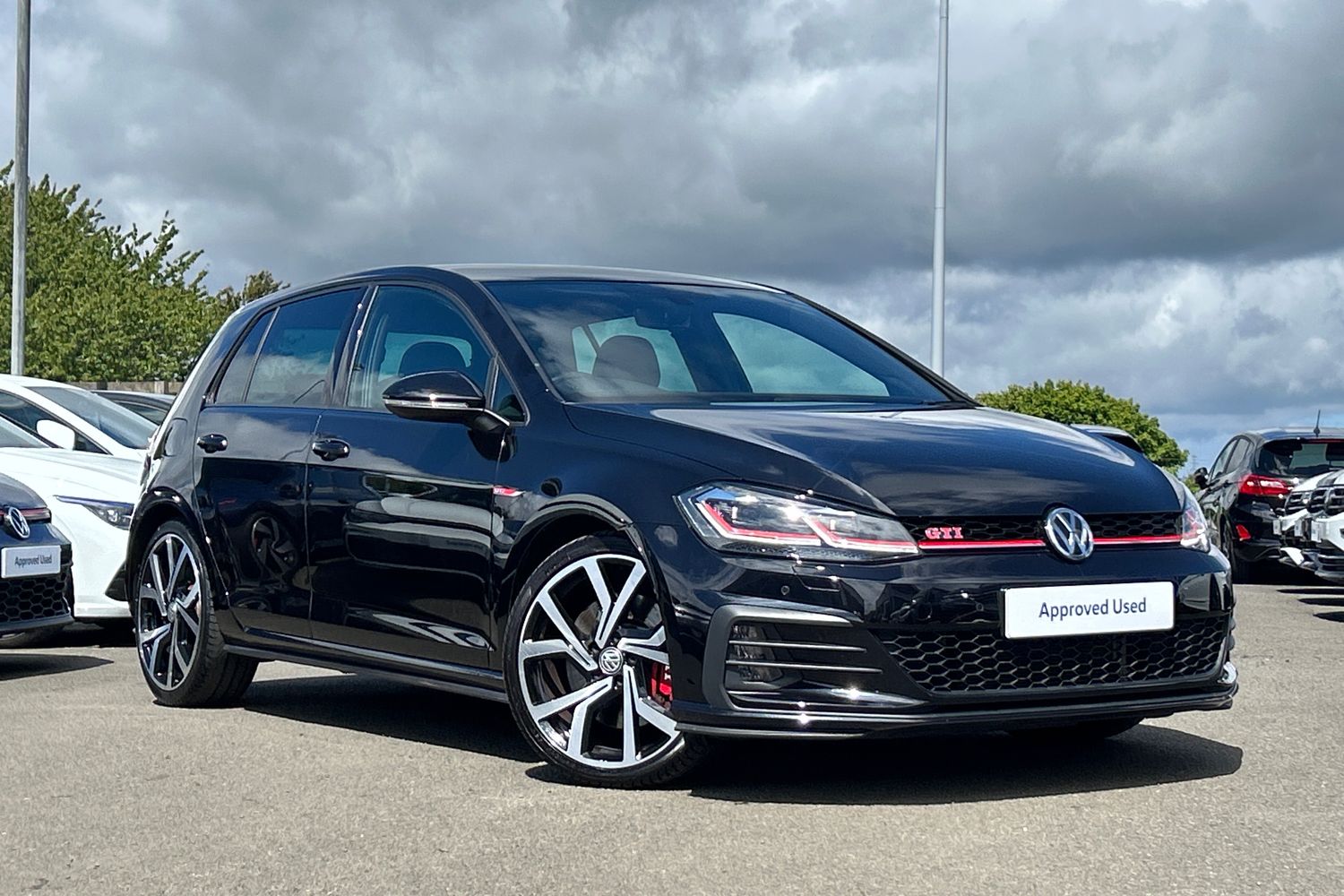 Main listing image - Volkswagen Golf GTI