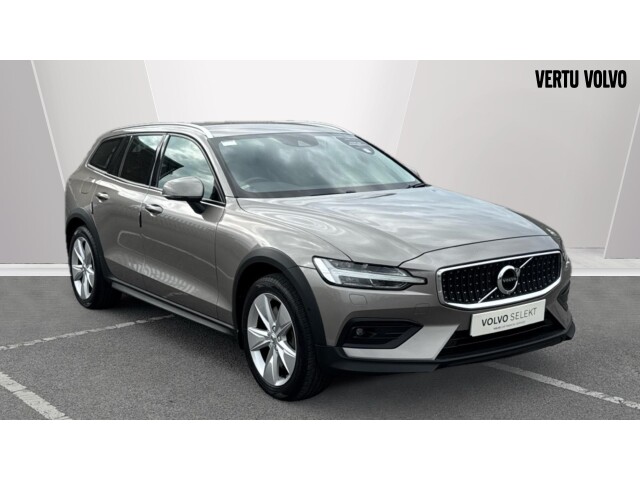 Main listing image - Volvo V60 Cross Country