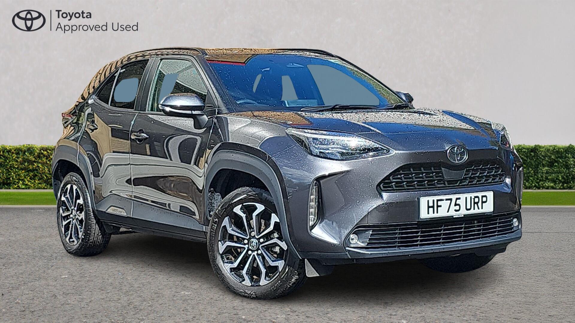 Main listing image - Toyota Yaris Cross