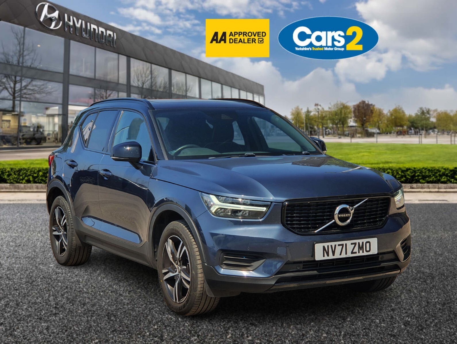 Main listing image - Volvo XC40