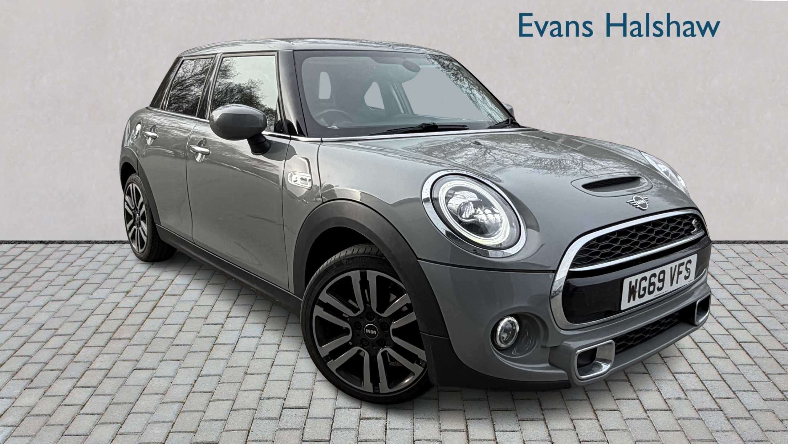 Main listing image - MINI Hatchback 5dr