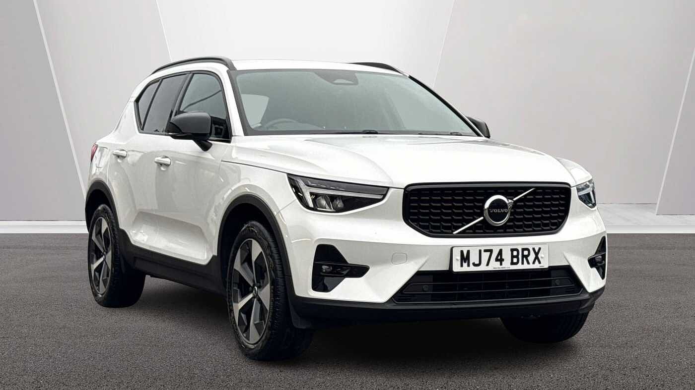 Main listing image - Volvo XC40