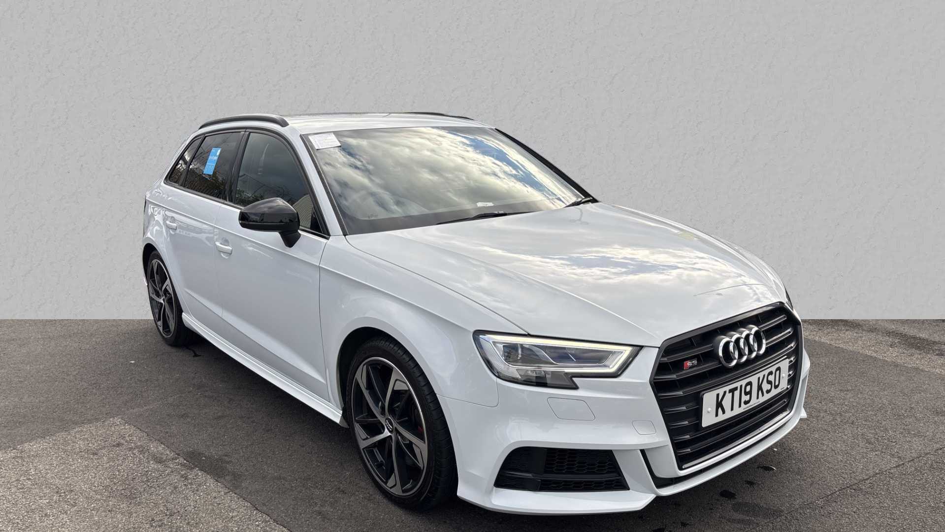 Main listing image - Audi S3